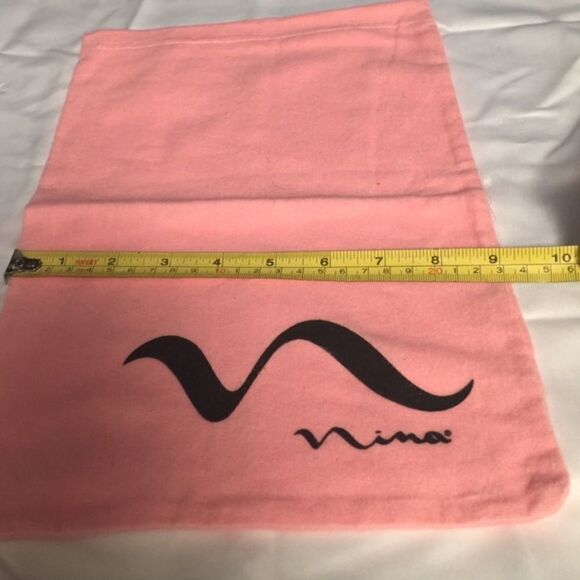 🎉1 hr sale🎉Nina dust bag👡 - Picture 3 of 5